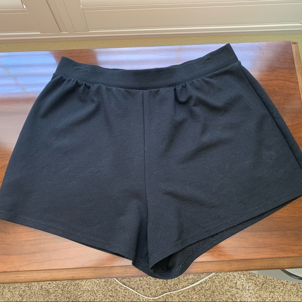 ASOS high waist shorts - Picture 2 of 2